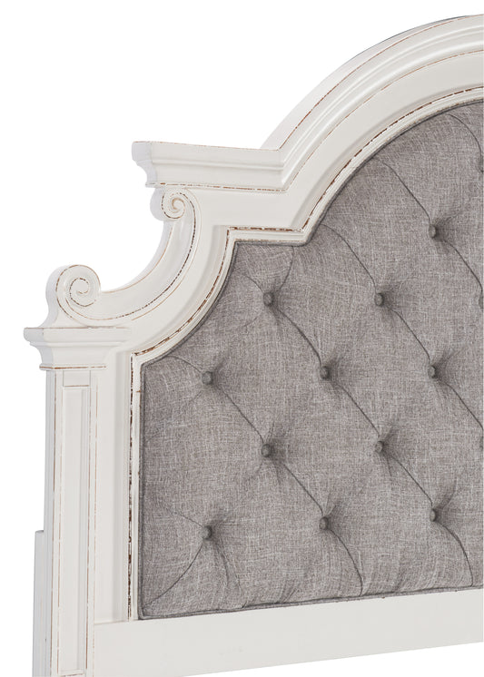 1624W-1* - (3)Queen Bed