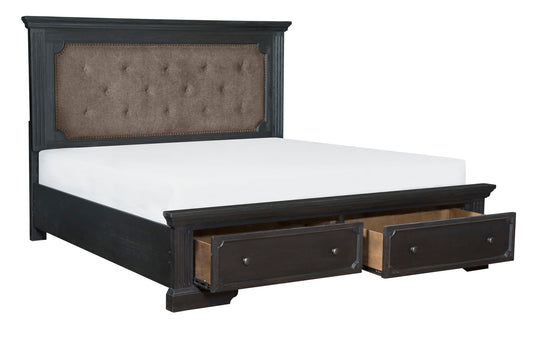 1647-1* - (3)Queen Platform Bed with Footboard Storage
