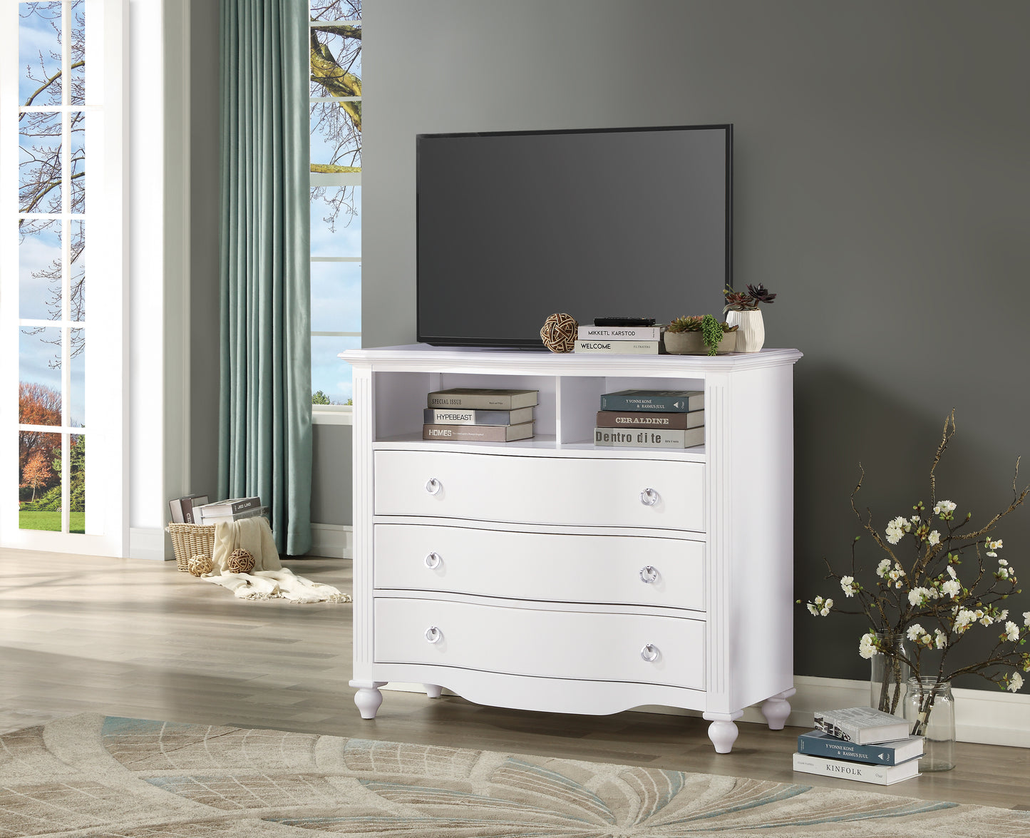 2058WH-11 - Media Chest