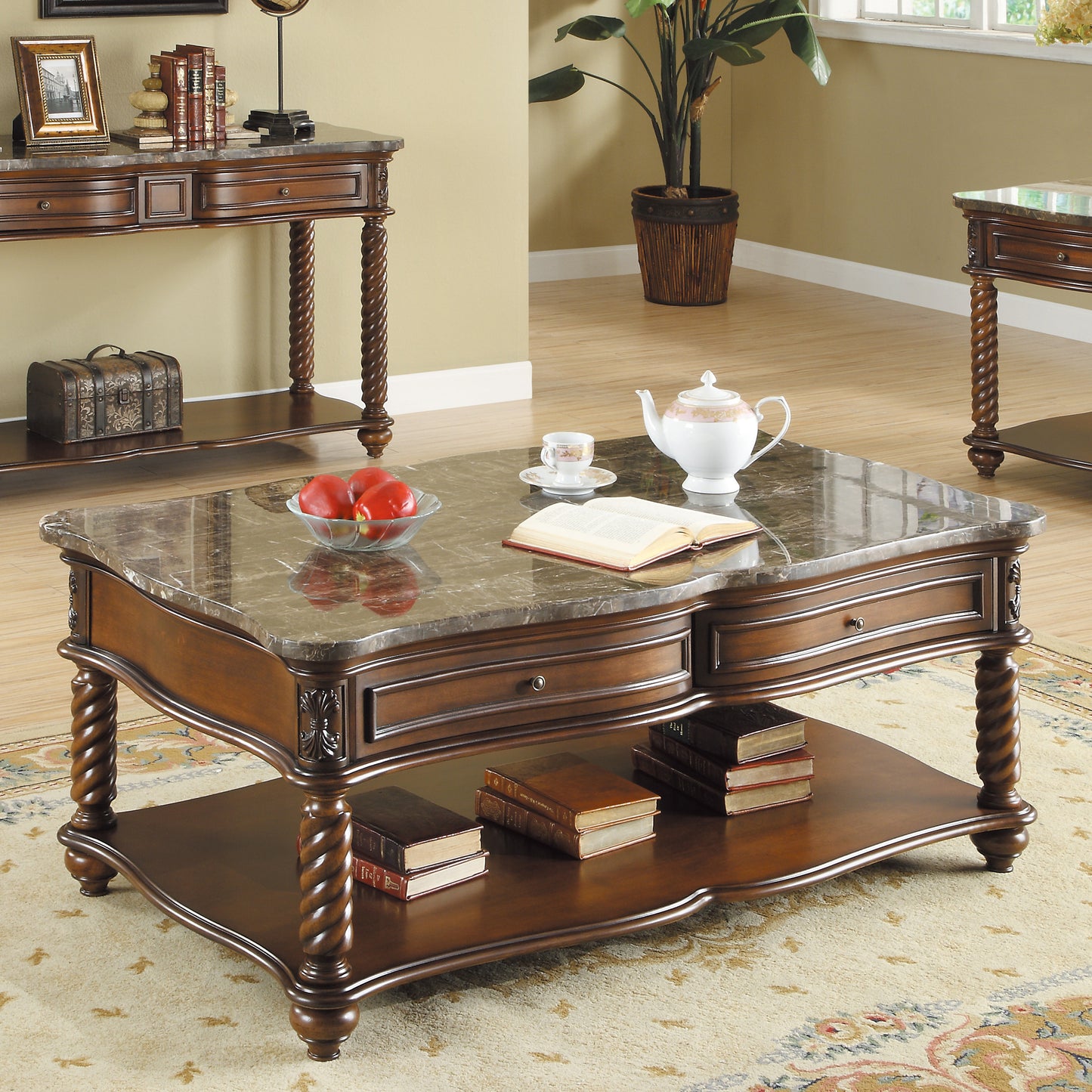 5560-30 - Cocktail Table