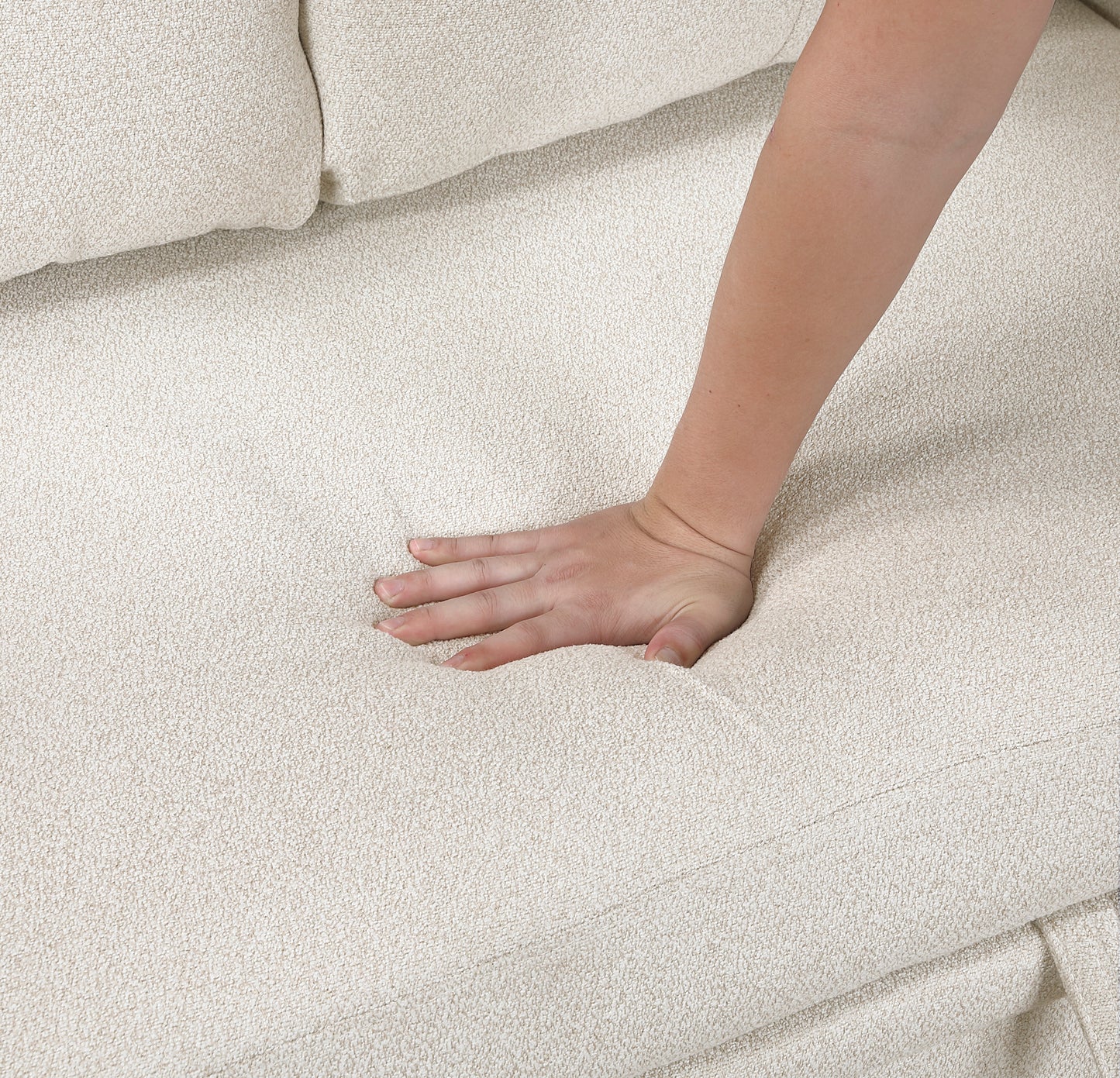 9705BE*32AVC - (3)Sectional with Reversible Chaise, Pull-out Bed, Shelves and Charging Ports