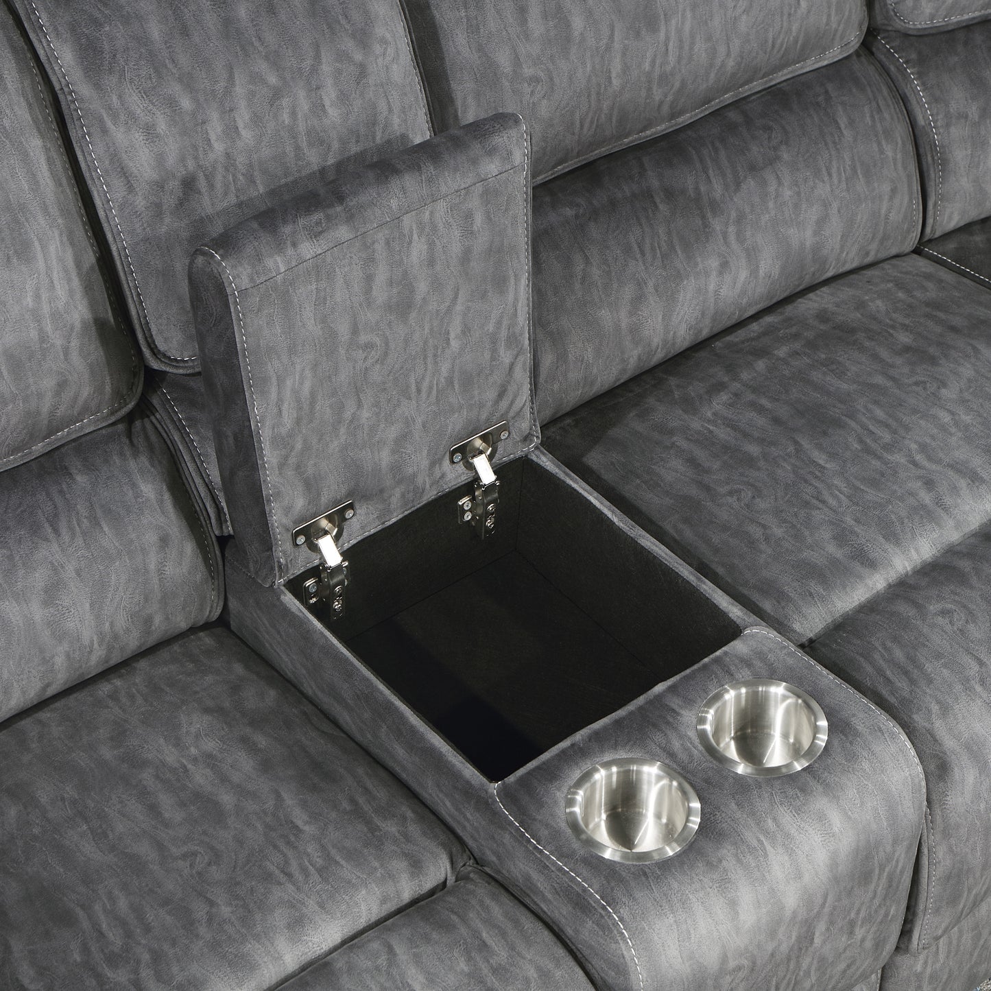 9913*32LCN2R - (3)3-Piece Reclining Sectional with Left Console