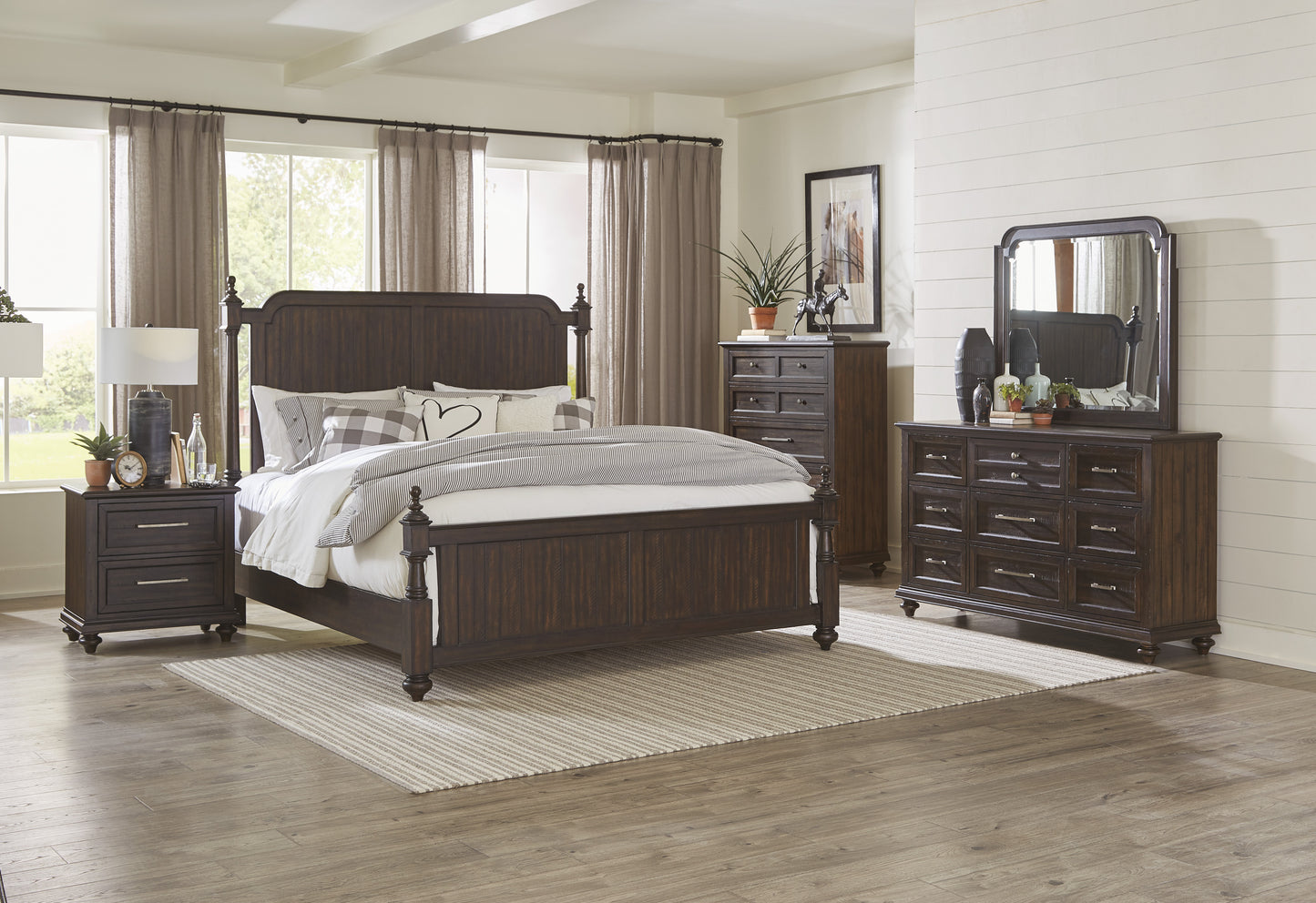 1689-5 - Dresser