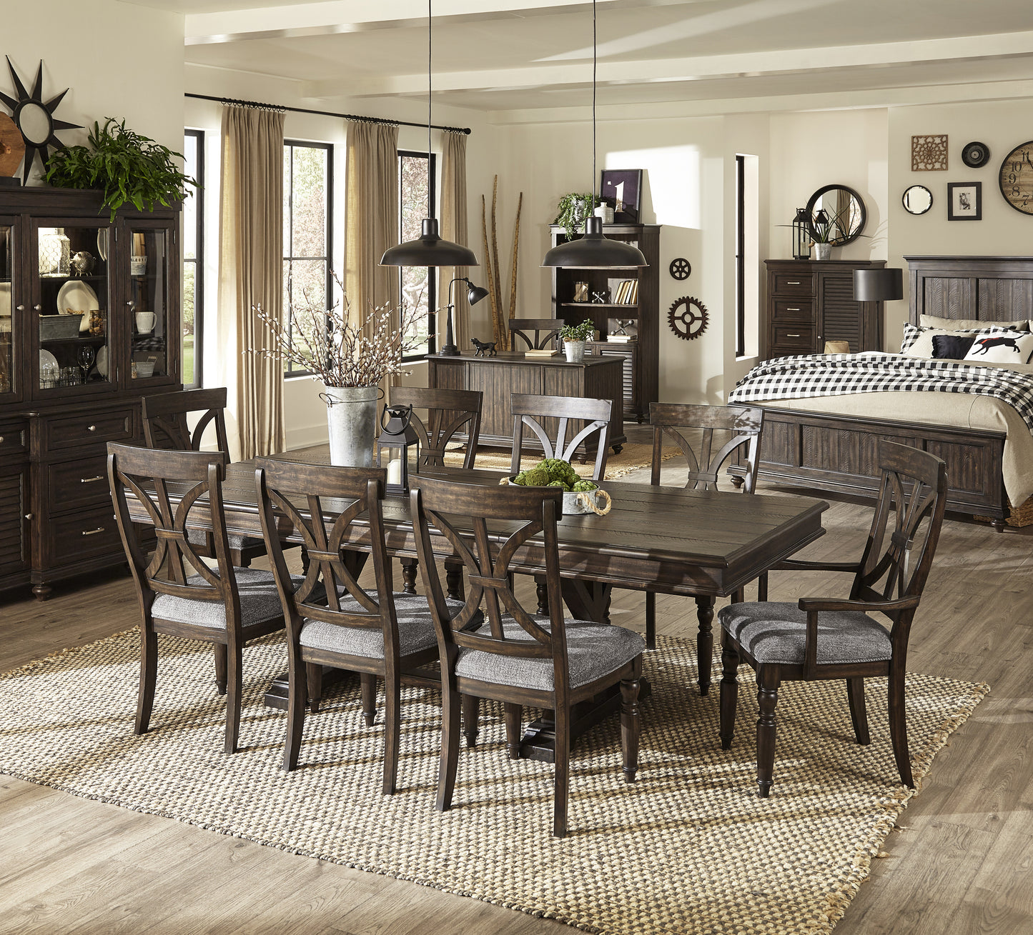 1689S - Side Chair