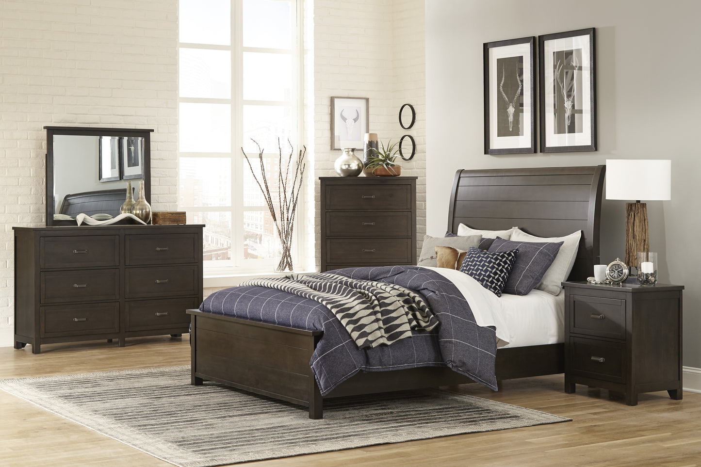 1923-1* - (3) Queen Sleigh Bed