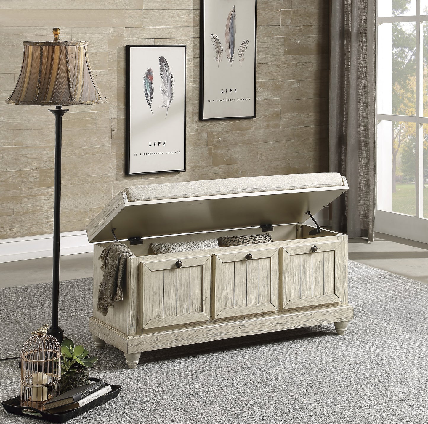 4586W - Lift Top Storage Bench