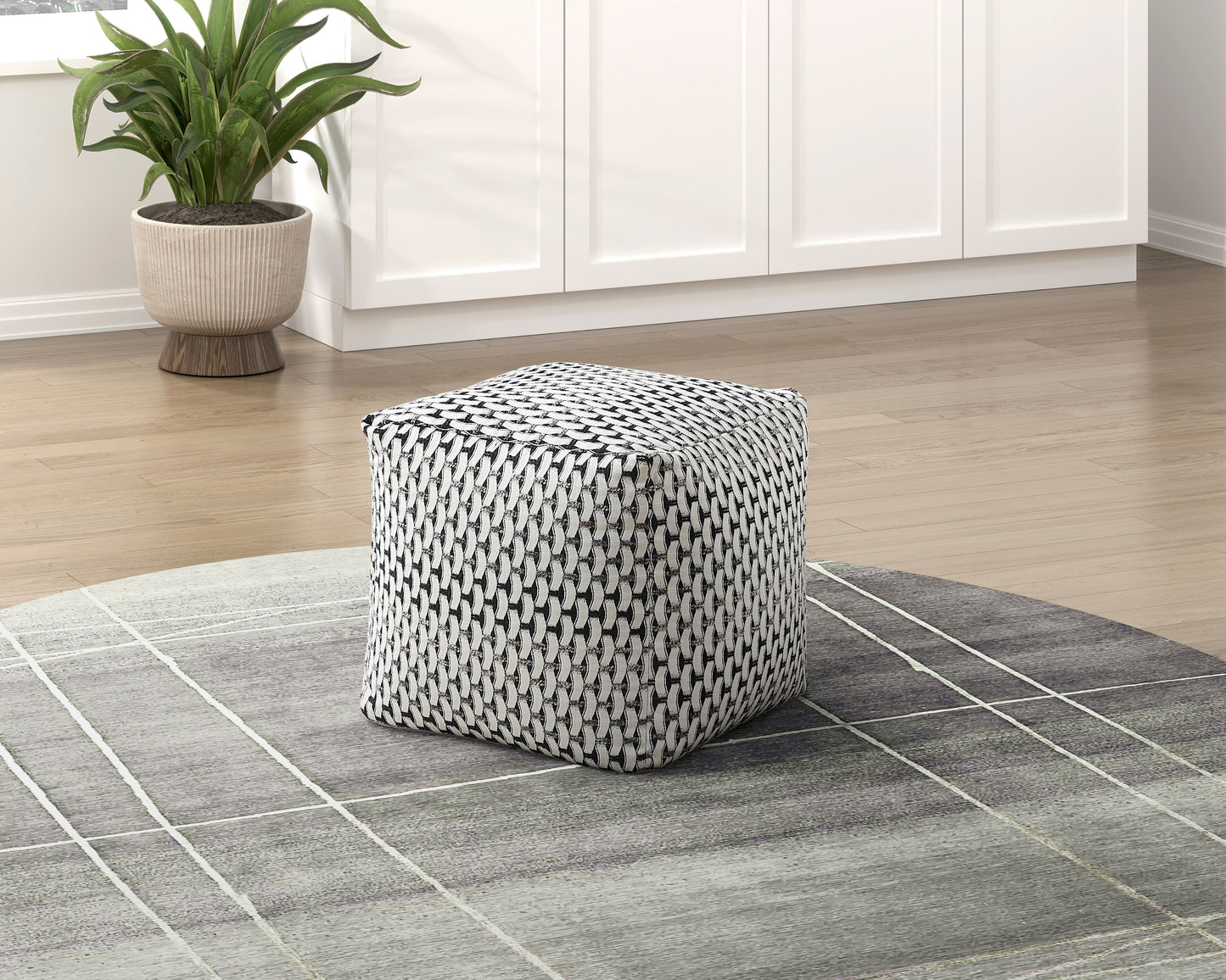 P31006 - Pouf