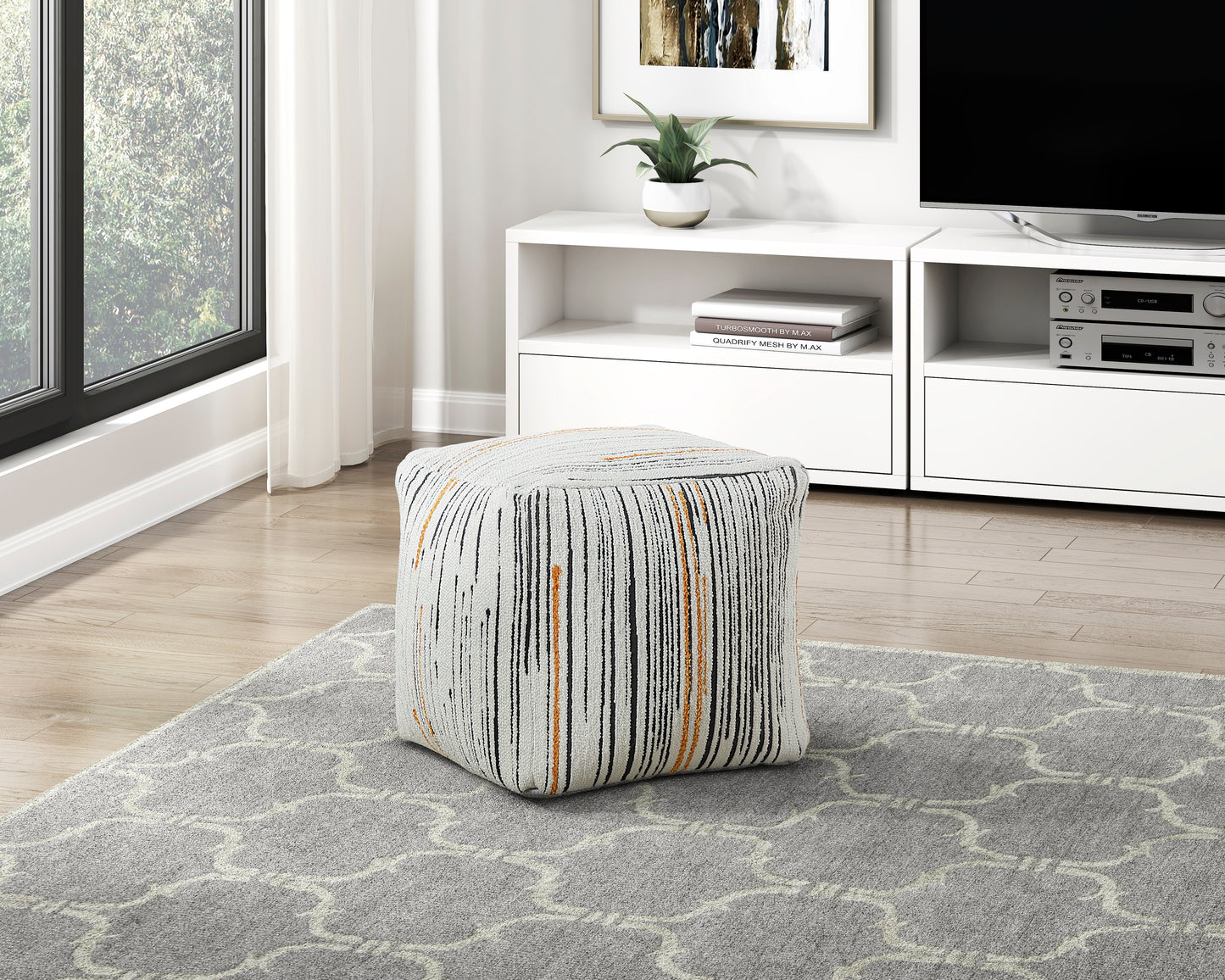P31008 - Pouf