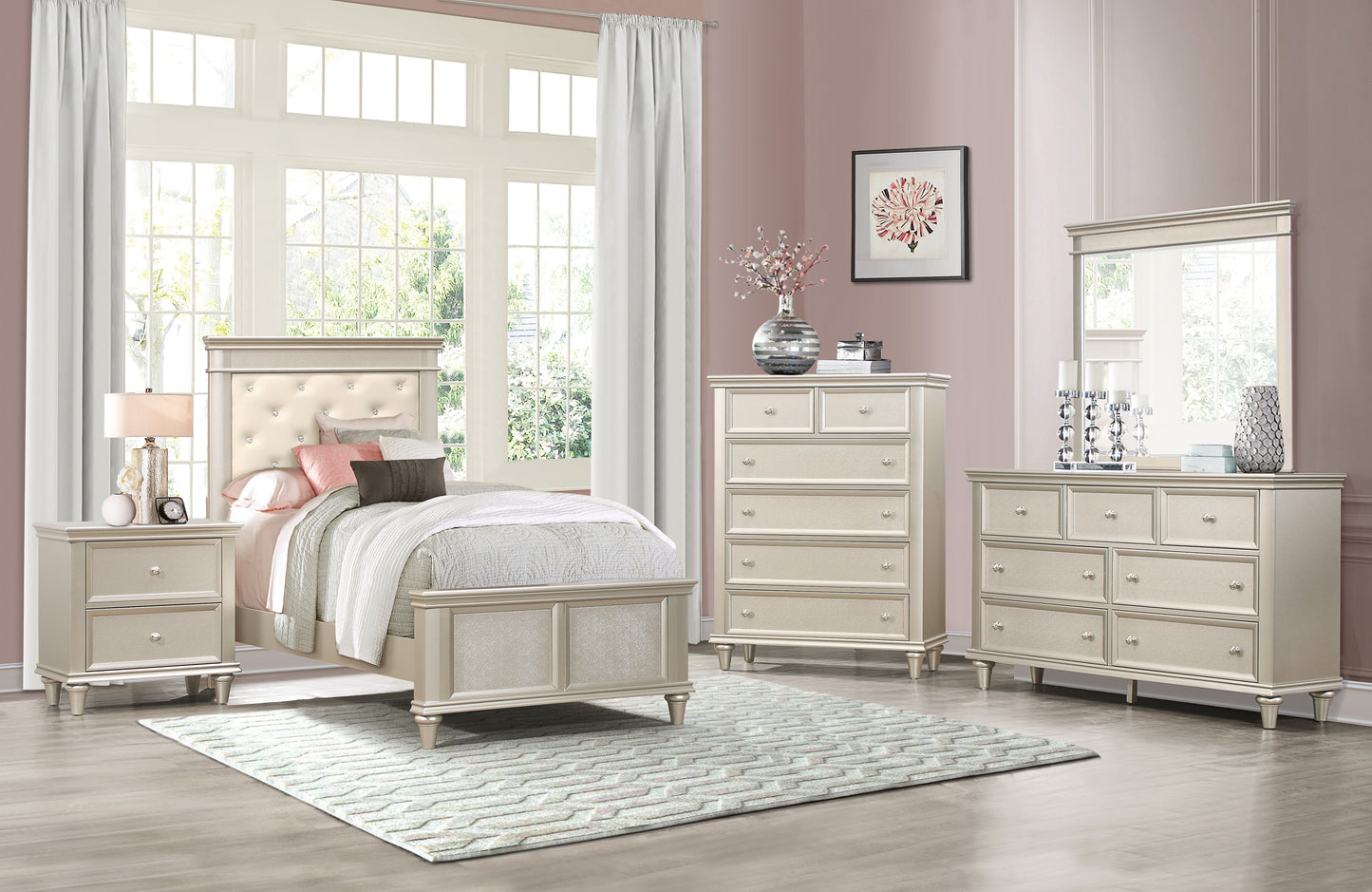 1928-5 - Dresser